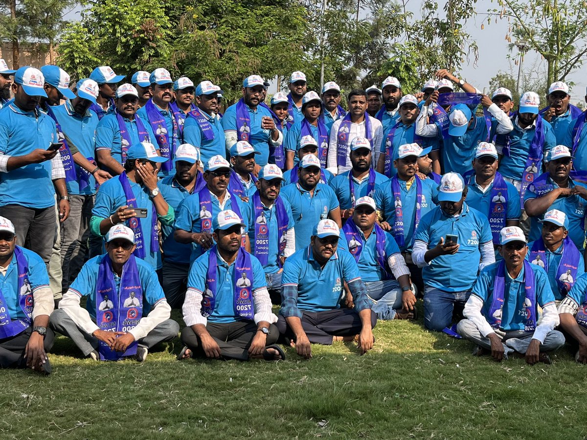 TeenmarMallanna's tweet photo. Logo and t-shirt unveiled after the Teenmar Mallanna Team State Committee meeting #7200 #TeenmarMallanna #Telangana https://t.co/S7q5F6mAfT