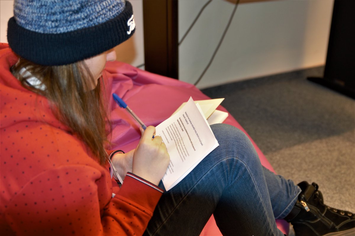 Děkujeme všem za účast na našem včerejším workshopu Jak na blog, seminárku nebo esej na <a href="/PrazskyBarcamp/">Pražský Barcamp</a>  💚💙

📸 <a href="/juliesafova/">Julie Šafová</a>