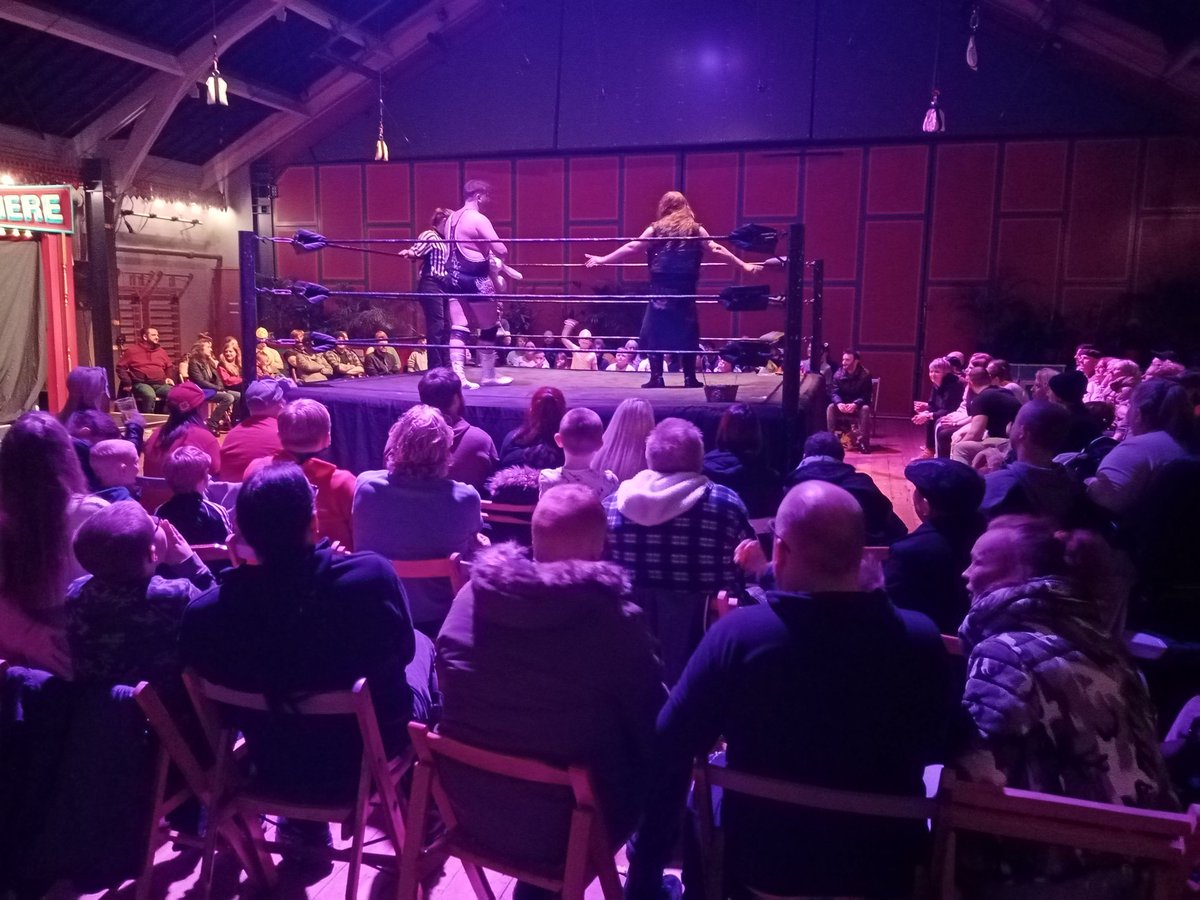 DOAWRESTLINGUK's tweet photo. Last night topped off a busy few weeks for us. Thank you to the great crowd in Great Yarmouth. 

#DOAonFITE https://t.co/QuAXVIQPLl