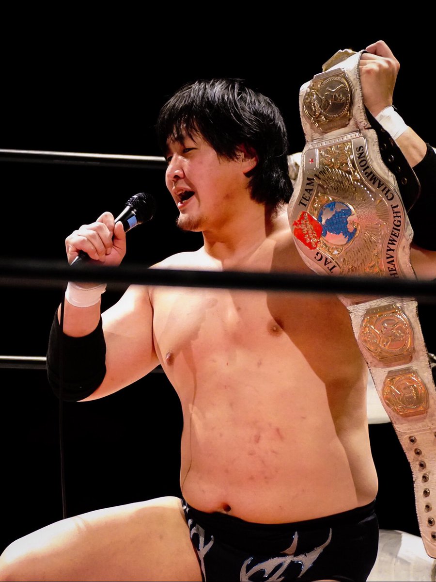 katsuo59179356's tweet photo. 2022.04.09新木場1stRING
大日本プロレス大会
#神谷英慶 選手
デスマッチヘビー級王者の
宮本選手から直接フォール‼️‼️
これは、
5.5横武の主役に躍り出たぞー!
一気に二冠王だー!
#strongbj
#bjw
#大日本プロレス https://t.co/o6RE5O7OFP