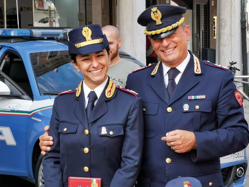 SimonVenturini's tweet photo. Buon compleanno alle donne e agli uomini della @poliziadistato!
Una storia di generosità e impegno che dura da #170anni a sostegno dei cittadini.
Un impegno quotidiano che non si ferma mai, frutto della passione e dell'altruismo di persone eccezionali!
#essercisempre https://t.co/exqMueazaG