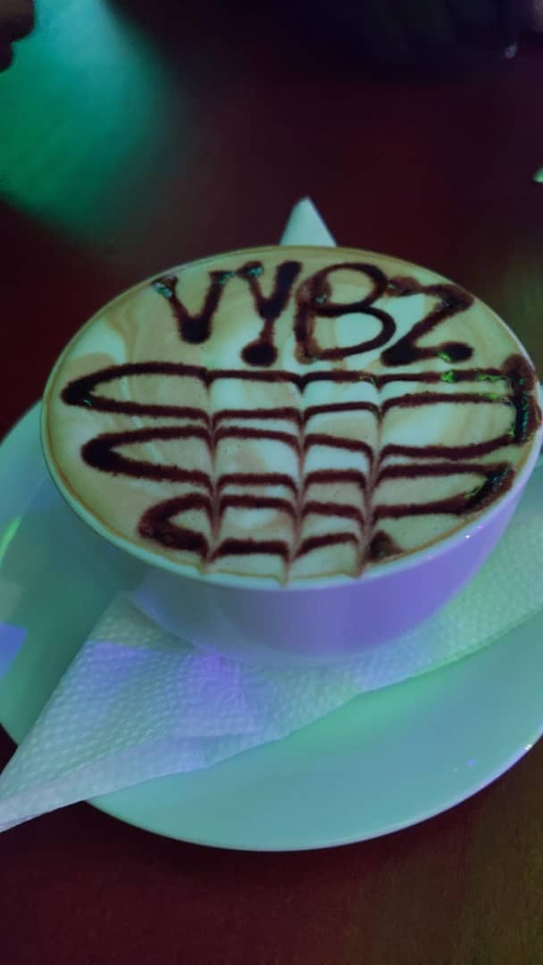 LoungeVybz's tweet photo. Come Wind-down The Weekend With Us.
#JamWithUSππππππππ https://t.co/2w8v6exszu