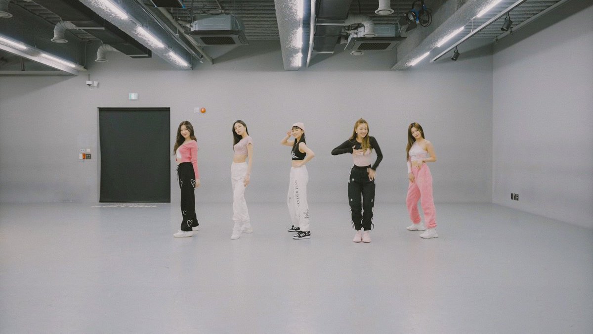 itzy_shots's tweet image. twenty ~ twenty ~ ooh ooh ~