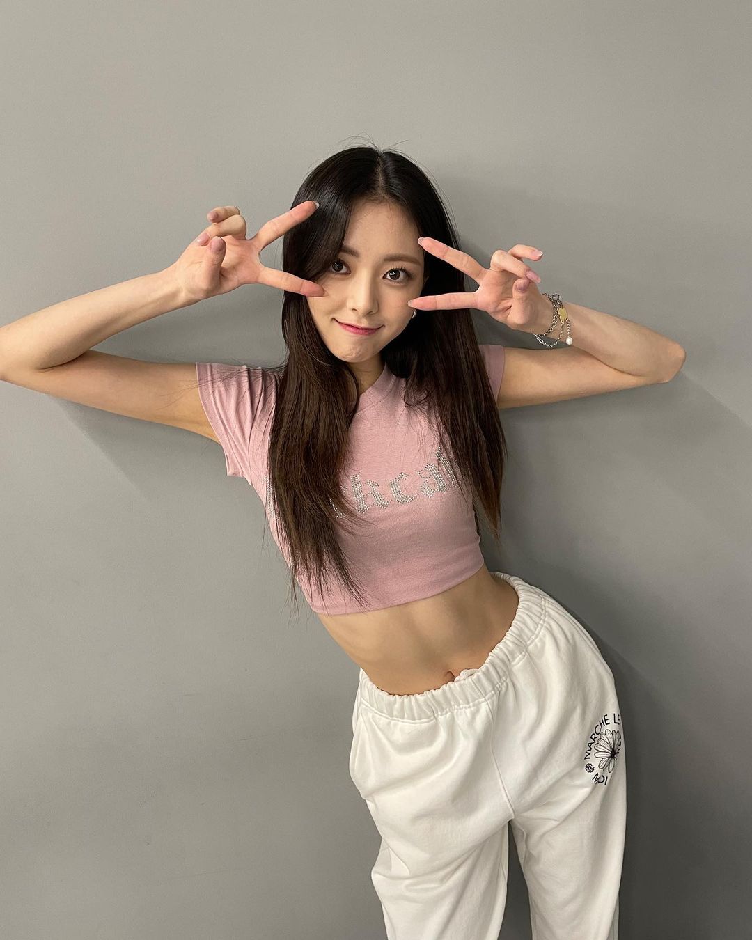 itzy pics on Twitter: "instagram update https://t.co/rEENU6eHrp" / Twitter