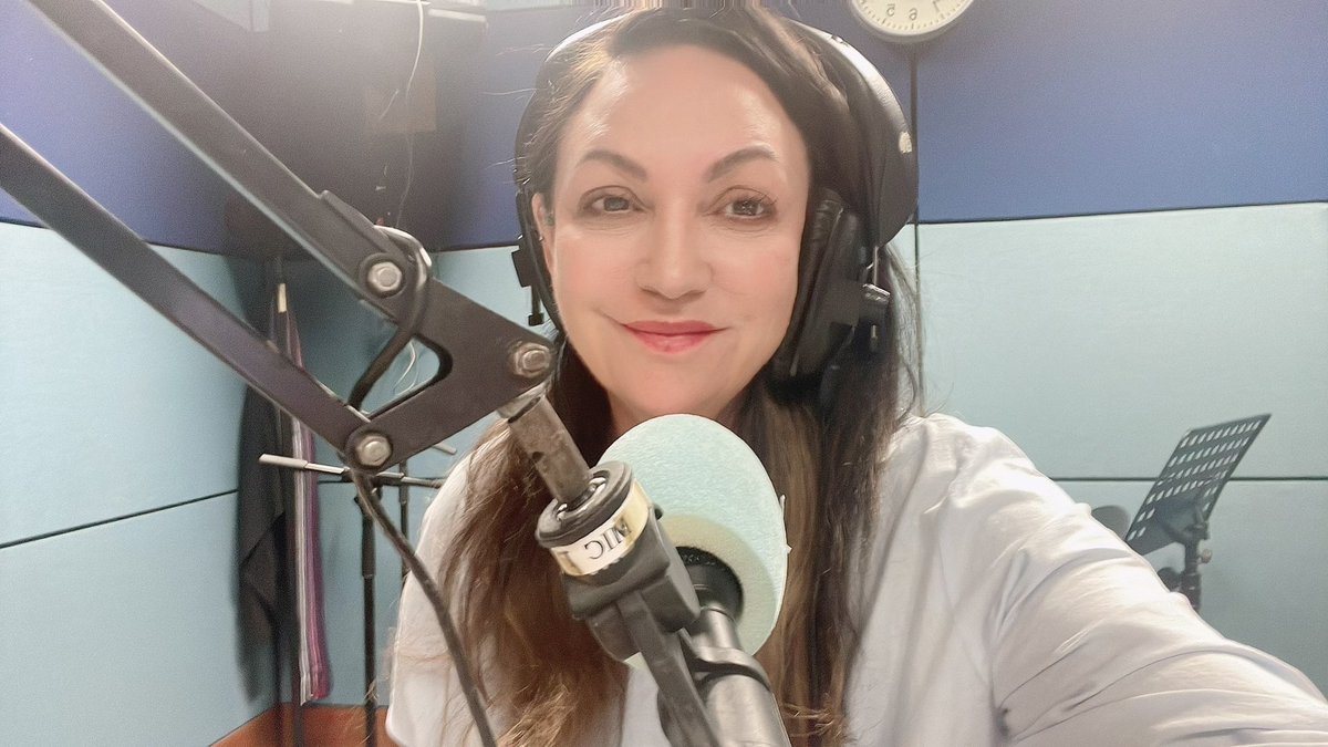 NorahCasey's tweet image. Steer clear of me for the rest of the day 😂 cause no one likes a #smartalec who read all the papers for @RadioBrendanRTE #SundayMorning