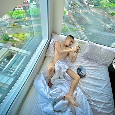 #NewProfilePic (新個人資料照片)