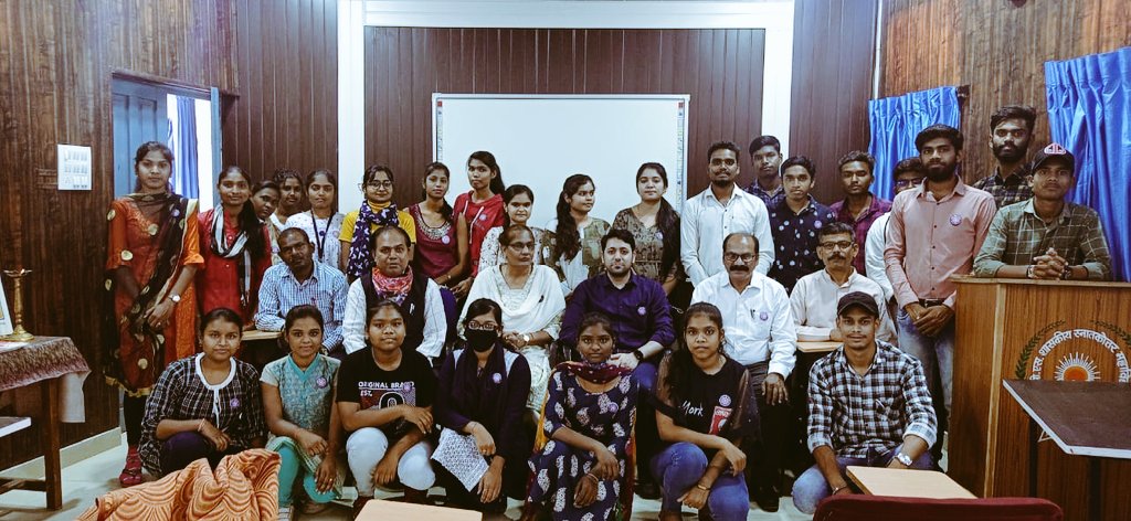 AMARSINGHSahu13's tweet photo. @askabir_ @AmritMahotsav @swachhbharat @SamarendraS21 @NssrdB @PIBRaipur @ROBRAIPUR @fobbilaspur @PIBBhopal @ROBBhopal @RaipurPoliceCG @BandiSam @YuwaShaktiCG https://t.co/1h6smA1qrO