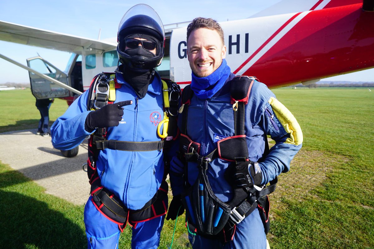 Plumfoundation's tweet photo. Huge congratulations and thanks to the legend that is Joe Hopkins on the successful completion of his skydive in aid of @Plumfoundation we are so grateful for your efforts! Top work!👏👏👏 https://t.co/xePzkg5Nss