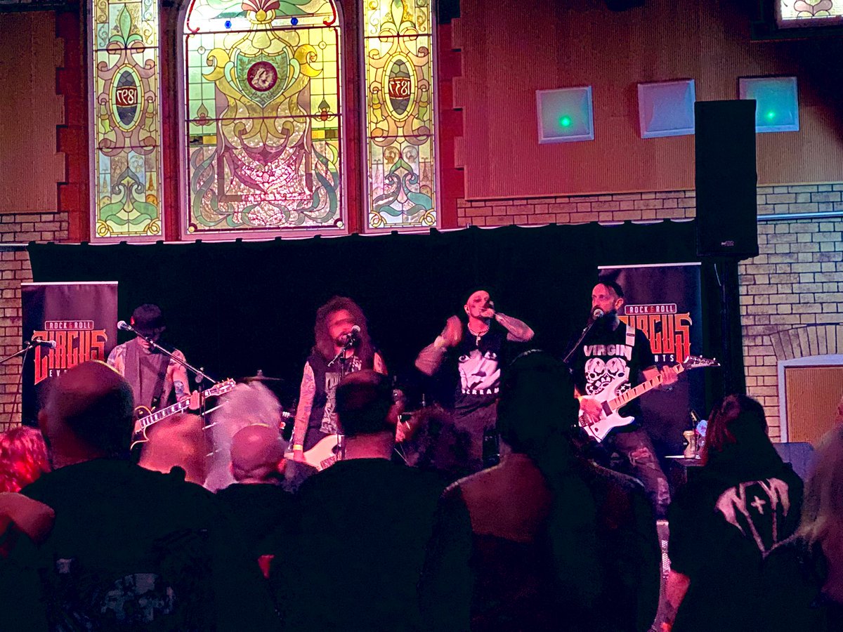 BlackLakesUK's tweet image. Great to see @SouthOfSalem1  @RydersCreed @TheGrumpyClown at @RedhouseCymru last night and had a blast 🤘