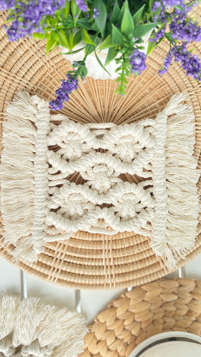 SweetMacrame's tweet photo. DIY a Bohemian Style Macrame Coaster|做一个波西米亚风格的花边杯垫|Coaster Tutorial|花边杯... https://t.co/VZqm9WaSAu 来自 @YouTube https://t.co/l7ox3gpstm