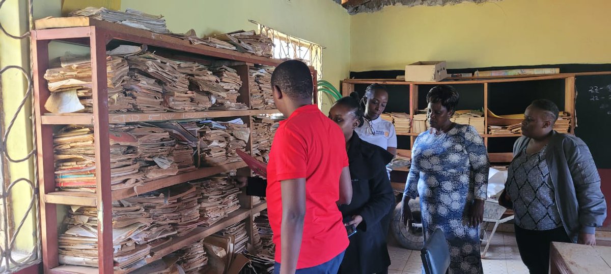 MadarakaRotary's tweet photo. Maktaba Project is a project to build libraries and stock them with books in schools across the country, and it's being undertaken in partnership with the Rotary Club of Dundas Valley Sunrise, Ontario, Canada

#WeAreMadaraka #MadarakaCares #Rotary #RotaryProjects https://t.co/I8tuqQN1bY