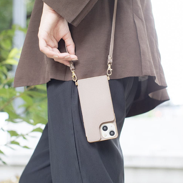 Fashion Express 多部未華子 さん衣装 第1話 マイファミリー 只今放送中 多部未華子さん着用 ラテカラーのレザー調スマホカバー 肩がけできるストラップが便利 詳細はこちら T Co Otpu3vnfar T Co 8izuqsci2p Twitter