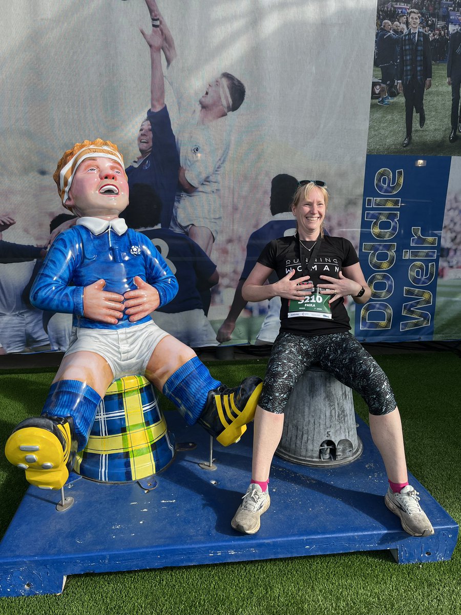 Just hanging out with @DoddieWeir5 (@MNDoddie5 ) at @BTMurrayfield after completing the @KilomathonScot 13.1km in 1hr 17mins #PB #SundayRunday #actualrace #beautifulEdinburgh