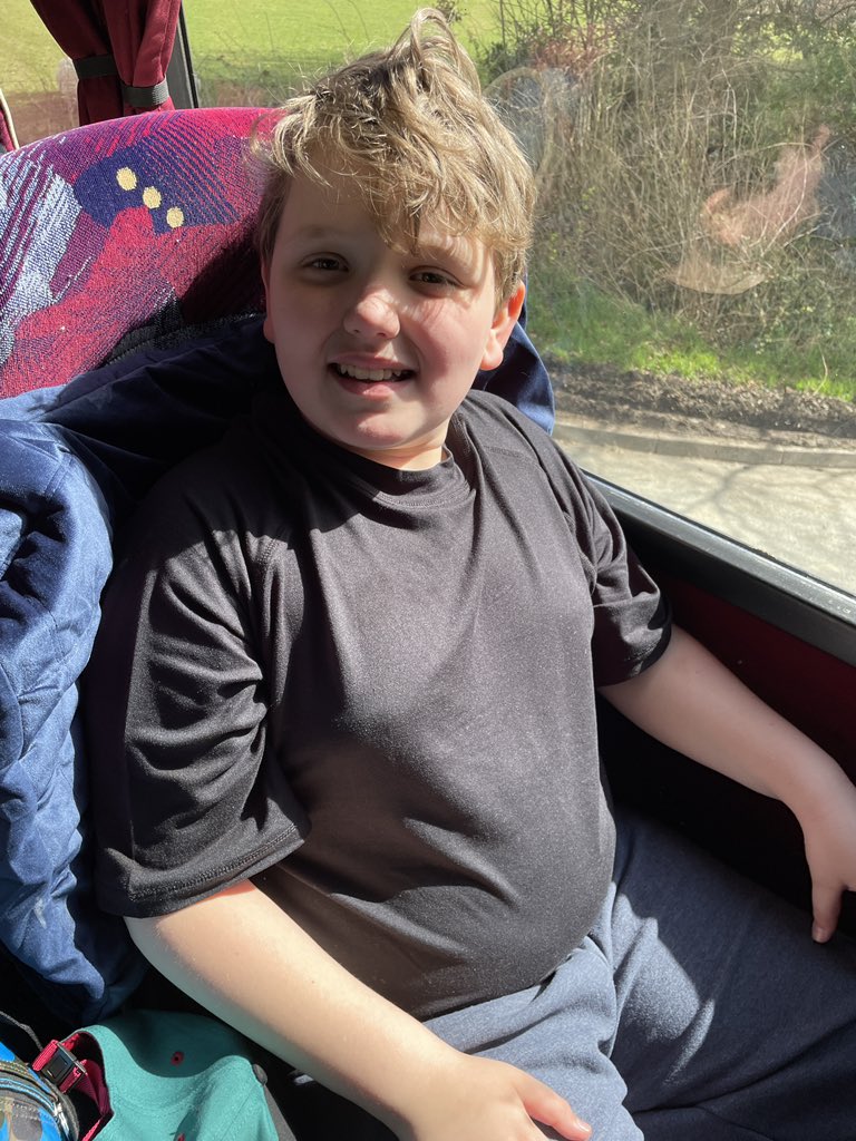 MrsJonesJPPS's tweet photo. All packed and boarding the bus after an amazing adventure!!💜🌟#Y6ResidentialJPPS @JubileeParkPS https://t.co/enztpicxDr