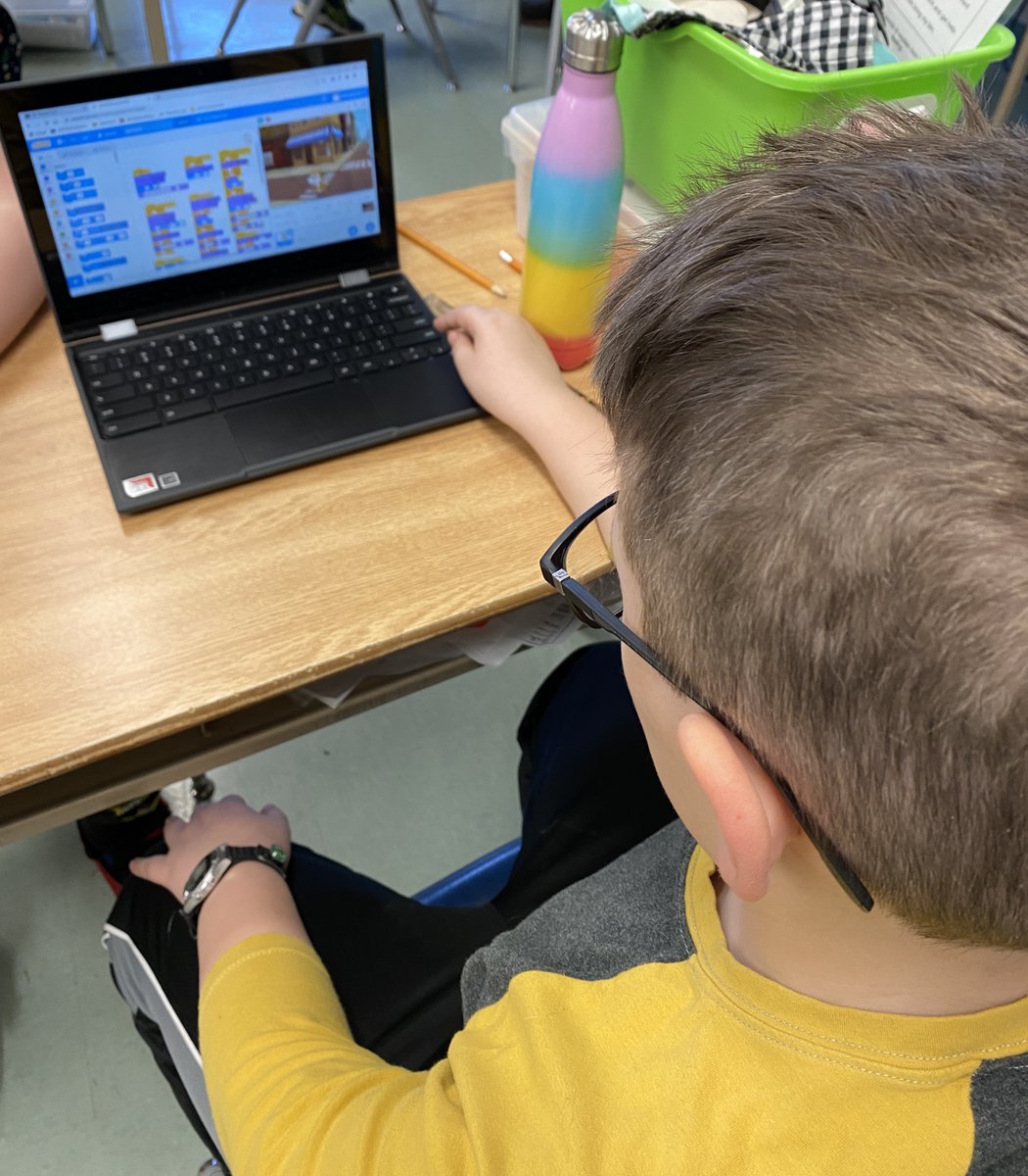 Grade 5 student showing the code that he wrote! He has multiple sprites, backgrounds, speech, and movement! Way to go!

#WeAreLakewoods
#WeAreDDSB
<a href="/JackNigro/">Jack Nigro</a> <a href="/KatyGolinsky/">KG</a> <a href="/DDSB_STEM/">DDSB STEM</a>