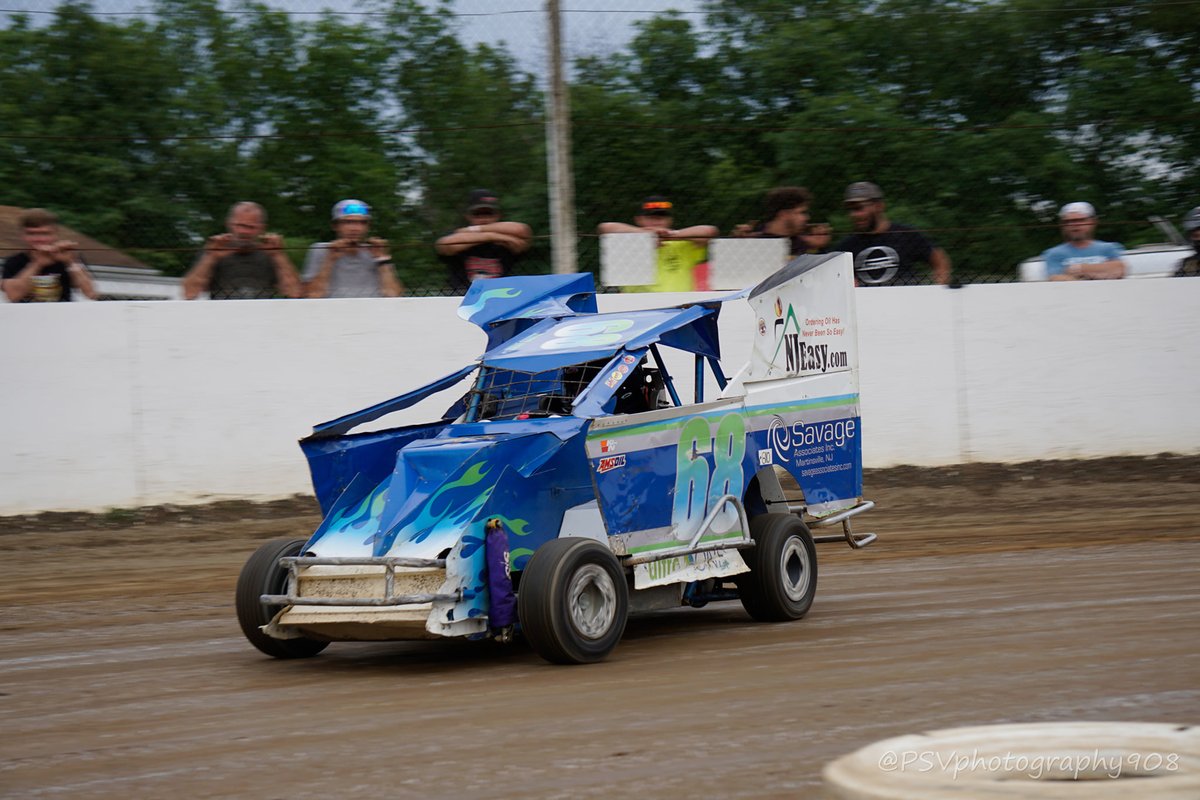 svilleraceway's tweet photo. WE'RE RACING TONIGHT! Come join us for some exciting action in the Poconos with a Regular Show plus $200 to win Brigs Stock Heavy and $100 to win the Largest Regular Class! Gates open at 4:30pm, Practice at 6:15pm, and Racing at 7pm. #dirtracing #karting https://t.co/Ipzb37LHLV