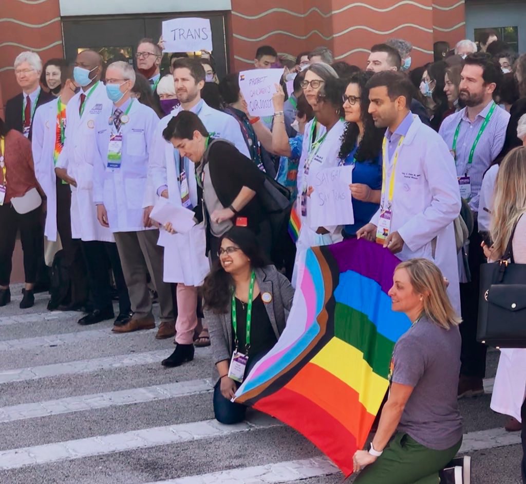 AnnieJayMD's tweet photo. Proud to support the LGBTQ+ community at #SGIM22. White coats SAY GAY! #saygay #saytrans https://t.co/bZVIvrDo5T