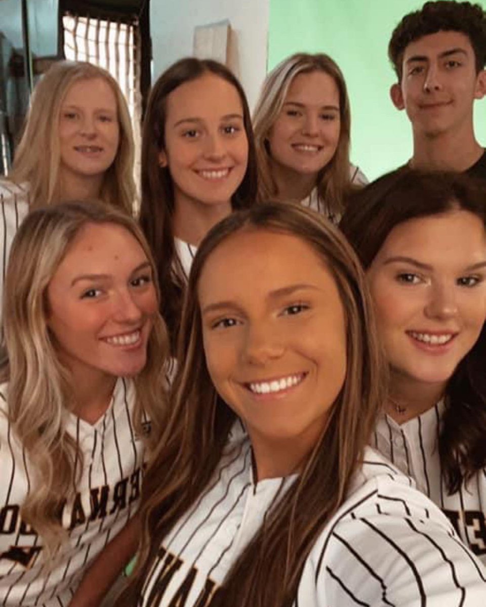 NandoSoftball's tweet photo. GAME DAY tomorrow @ HOME vs Lewisburg! JV 3pm // Varsity after! Come out and support this special group for senior day! #teamdcs https://t.co/jsAmQIJ1Kp