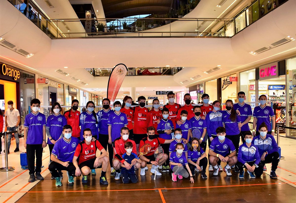 BadmValladolid's tweet photo. 💫 | EVENTO - #DÍADELDEPORTE

Muy agradecidos de haber formado parte del #DíaDelDepote de @ccvallsur el pasado miércoles ✌️

¡Experiencia estupenda para dar visibilidad al deporte vallisoletano! 🤩

#DEPORTEPucelano 💜 https://t.co/NyJGnYD8aS