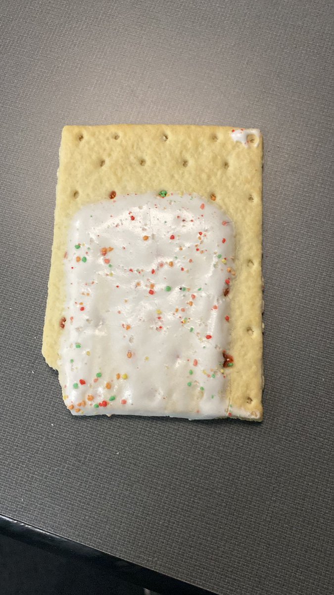TheMikeSalk's tweet photo. Ok, this is getting ridiculous. @PopTartsUS  please do better. https://t.co/KOZ5GAeOJ4