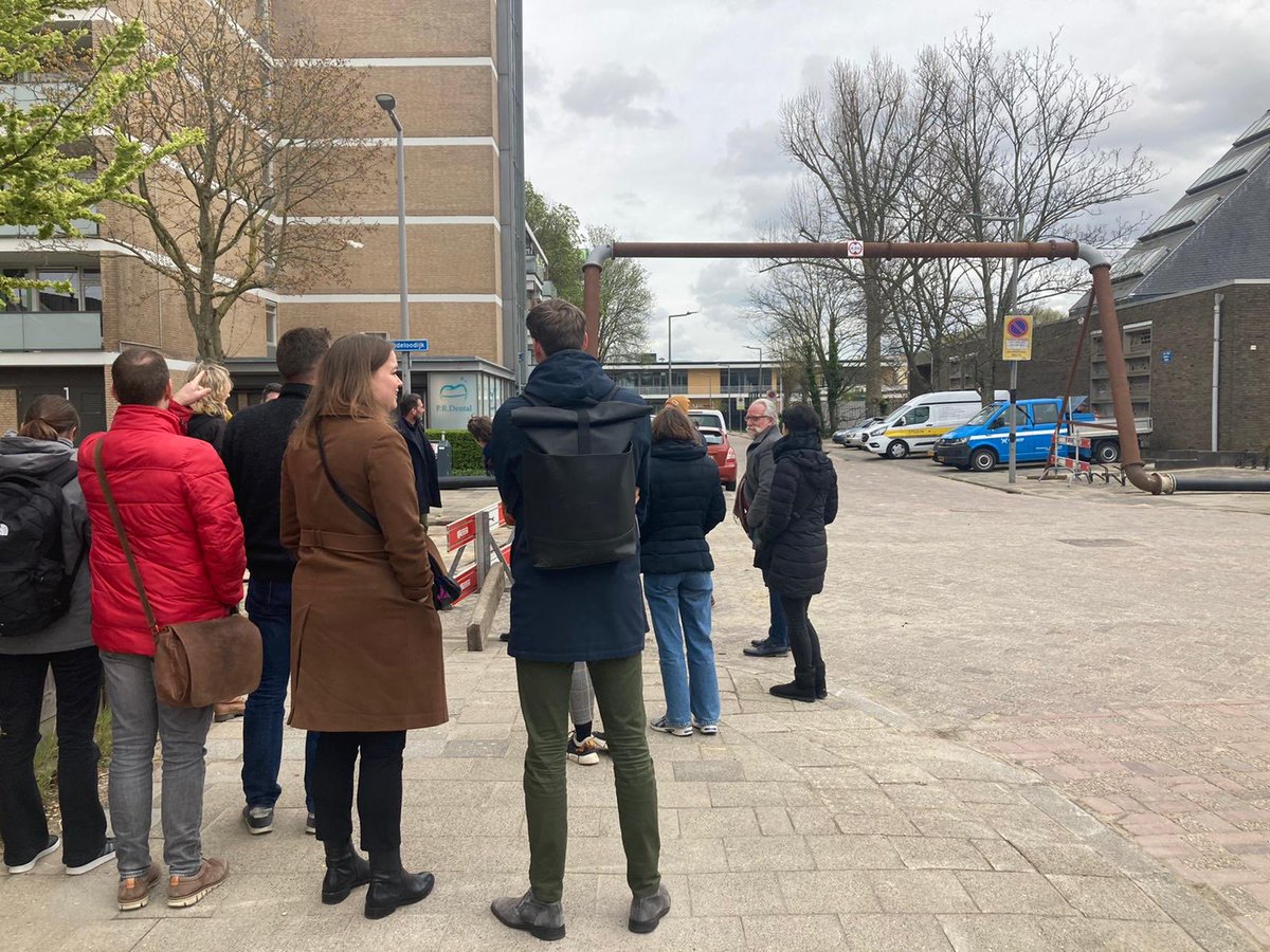 De wijk in op dag 3 van het #leerfestival van de Rotterdamse gebiedsaanpakken #aardgasvrij. Super leuk om onze ervaringen zo te delen met al die mensen van binnen en buiten #Rotterdam!