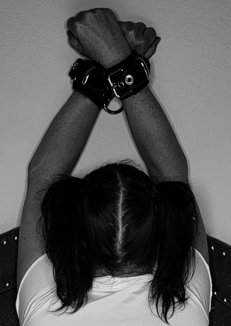 BrooklynNash69's tweet photo. FREAKY FRIDAY!!! I have been a bad girl. Rt and like if you want to see the whole picture #girls #freakyfriday #naughty #schoolgirlcostume  #badgirl #FridayVibes #rt #seemore https://t.co/WU5uI2REL4