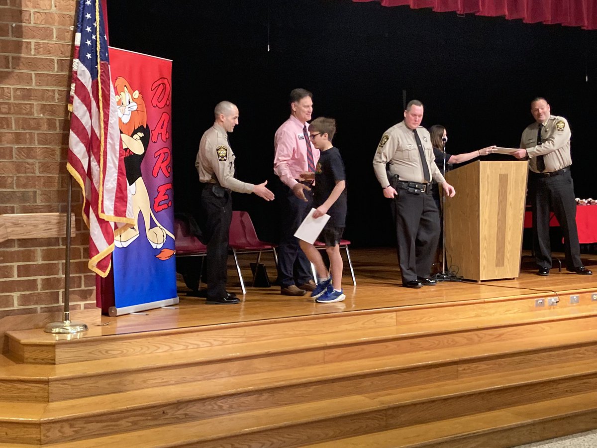NorthForkMS's tweet photo. Congratulations to the 21-22 DARE graduates! https://t.co/f1dZNq4ht6