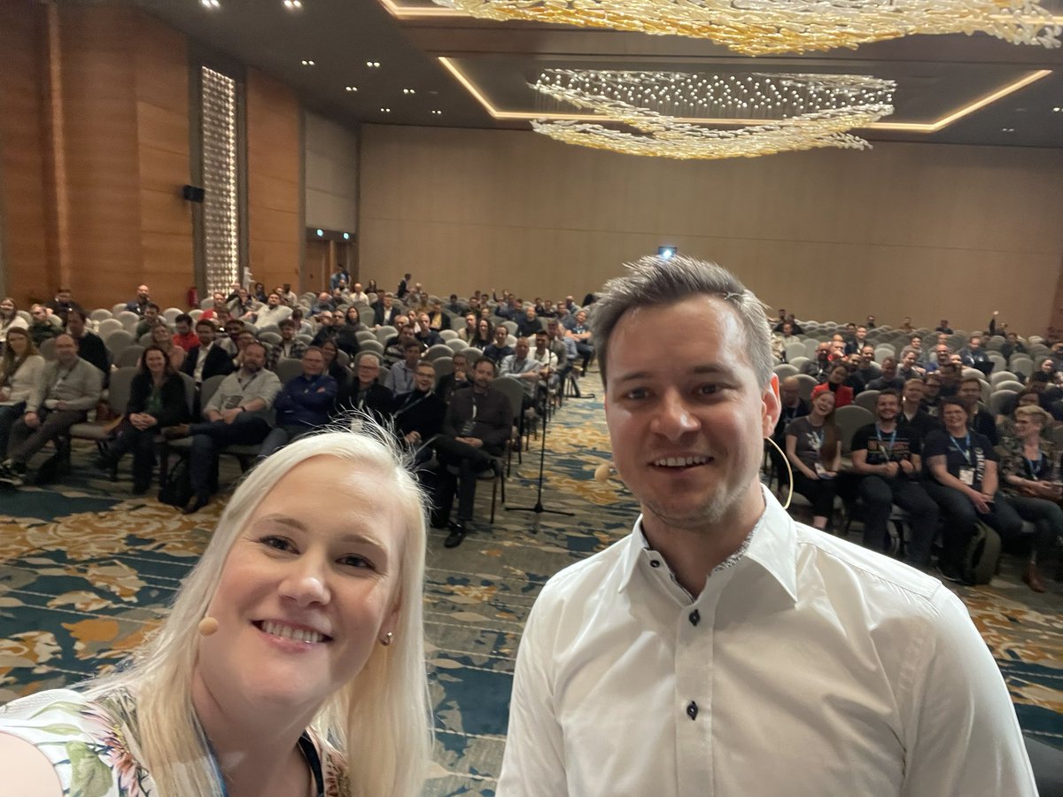 CarmenYsewijn's tweet photo. Second session in the books #EPPC22

@TomaszPoszytek https://t.co/vtplAUZaKX