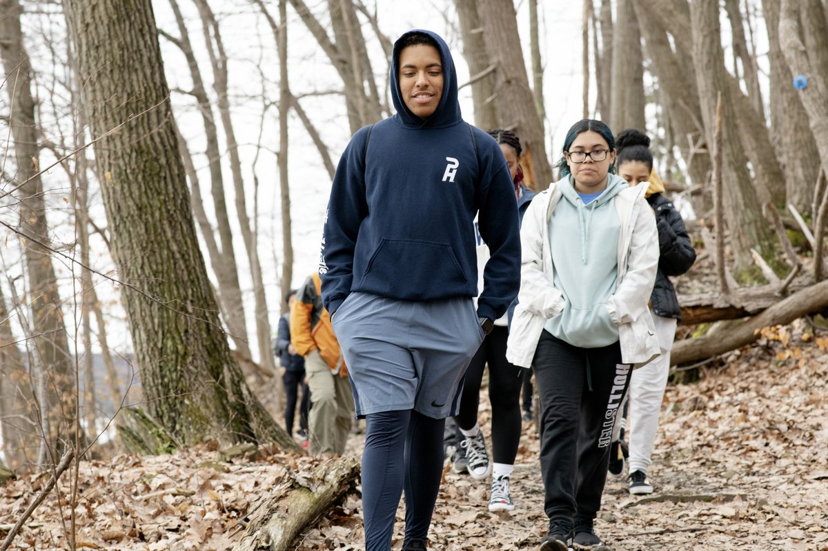 msmc_ny's tweet image. A little rain didn’t stop Mount students, faculty, and staff from enjoying a hike at Black Creek Preserve on Wednesday, April 6! The event was hosted by the Knight’s Outdoor Pursuits and Education Program (KOPE). #MSMCNY #HudsonValley #Nature #hike #hiking #BlackCreekPreserve