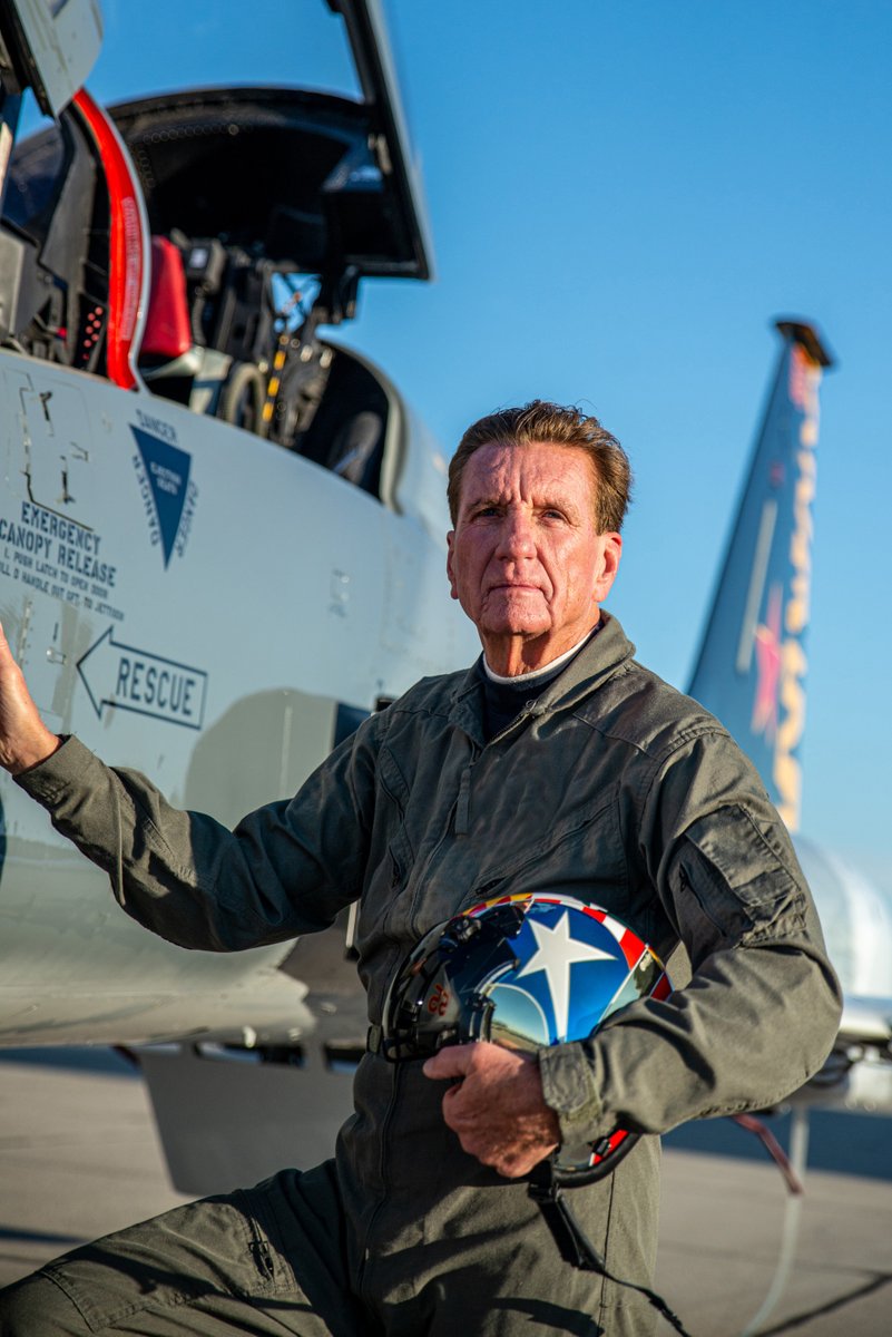 OHIOAlumni's tweet photo. At 11:17 this morning, Larry Connor will make world &amp; OHIO history—becoming the first @ohiou graduate to boldly go where no Bobcat has gone before: https://t.co/89jtdLZgg5! 🚀 Join us in celebrating this remarkable alumnus and watch him make history here: https://t.co/OwzdIrQzS1 https://t.co/4ohQA2UBhY