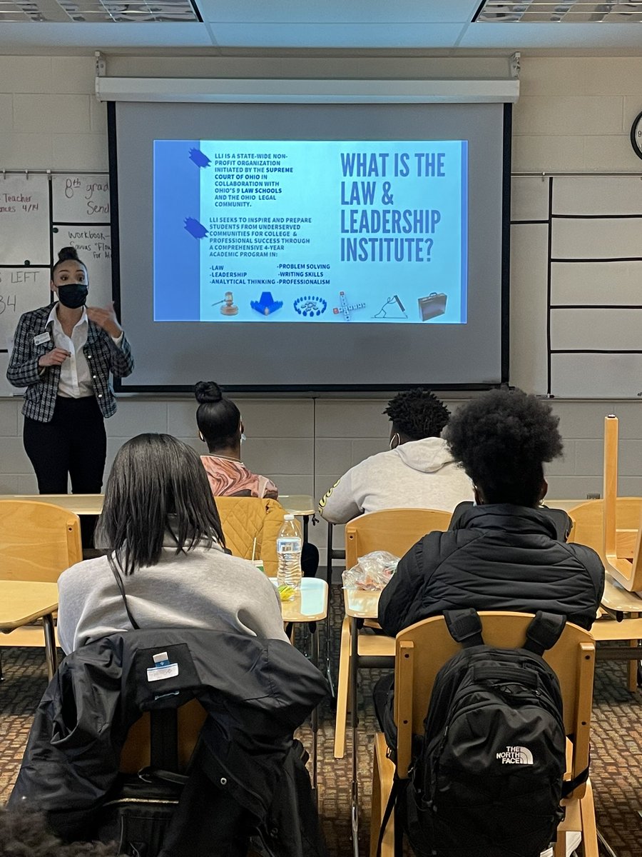 College bound 8th graders are introduced to an amazing mentorship opportunity with the Law &amp; Leadership Institute! #CPSCareerBasedLearning #iamcps