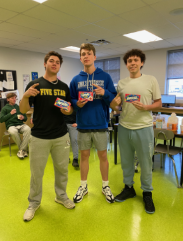 TheCozyCo's tweet photo. Right before Spring Break we had our March Madness Mixr where we played "basketball" 🏀! This is a great way for us as a team to use team bonding skills, and our HR Team never fails to make it fun! Way to go Brett, Elijah and Cooper!  🤩🤩🤩 https://t.co/iDTDOw6fc1