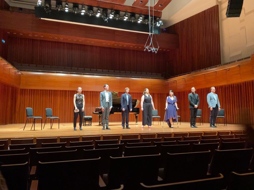 ClaireHabbersh2's tweet photo. I also recently curated my first project at Guildhall for the Piano Accompaniment Masters students in Feb. Solo pieces linked to Songs, with an emphasis on PIANISTS delivering all spoken introductions 😎 #pianopower #collaborativepiano #piano https://t.co/3LX8CsfAKz
