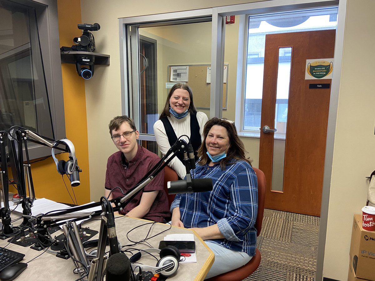 The_MediaPlex's tweet photo. #TGIF โฆ Listen to our weekly radio show on @CJAMFM 99.1 FM! Join @rs_livingston @Bigmanbalogh25 and Donna ๐๐๐ป #Radio #radioshow #Students #themediaplex https://t.co/MfpIZRKydy