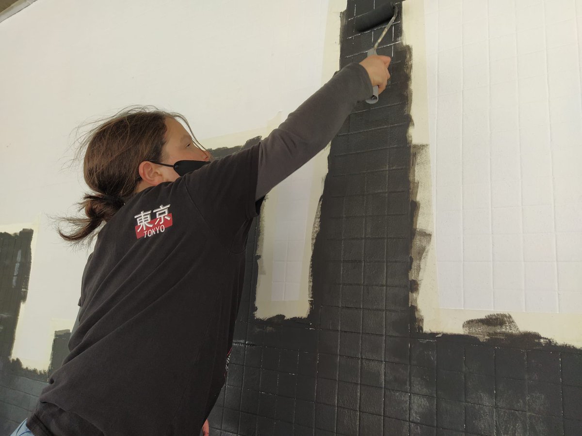 inscanoriac's tweet photo. Alguns moments del procés del mural col•lectiu #TRACEM.
Fantàstic 1r! https://t.co/byHNNfcKqQ