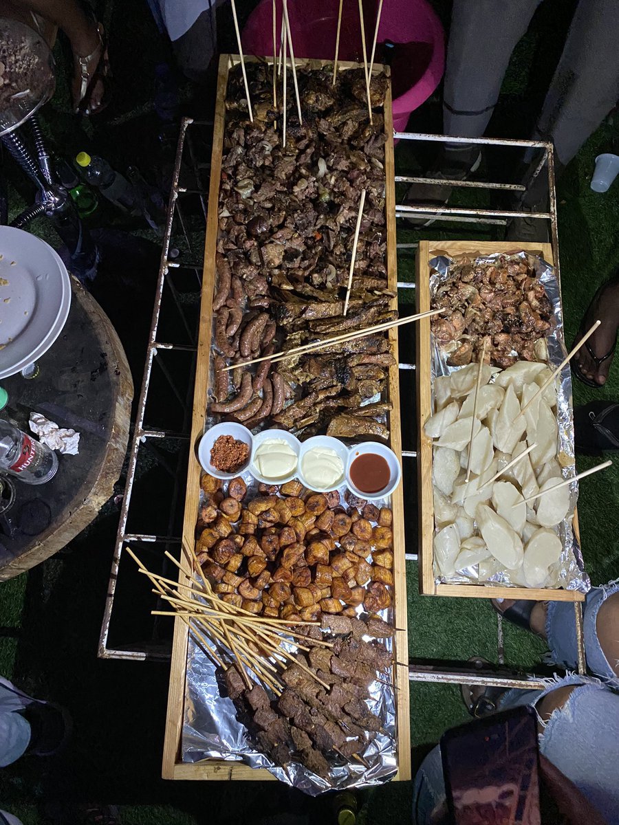 Flame_95's tweet photo. En attendant le menu de la semaine prochaine !!!
Nos planches carnivores sont toujours disponibles pour les plus gourmands et amoureux de viande (ba biso lol) 

Placez vos commandes et nous nous ferons un plaisir de vous les livrer 🙏🏾☺️
PS: les commandes se sont 24h avant svp ⚠️ https://t.co/kLnqffWHwS