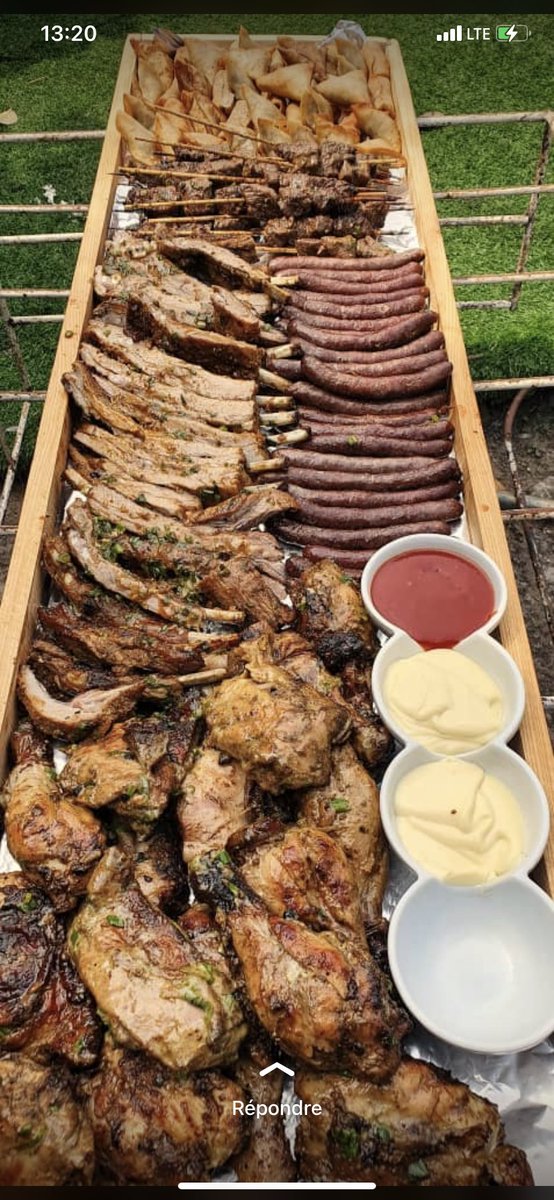 Flame_95's tweet photo. En attendant le menu de la semaine prochaine !!!
Nos planches carnivores sont toujours disponibles pour les plus gourmands et amoureux de viande (ba biso lol) 

Placez vos commandes et nous nous ferons un plaisir de vous les livrer 🙏🏾☺️
PS: les commandes se sont 24h avant svp ⚠️ https://t.co/kLnqffWHwS