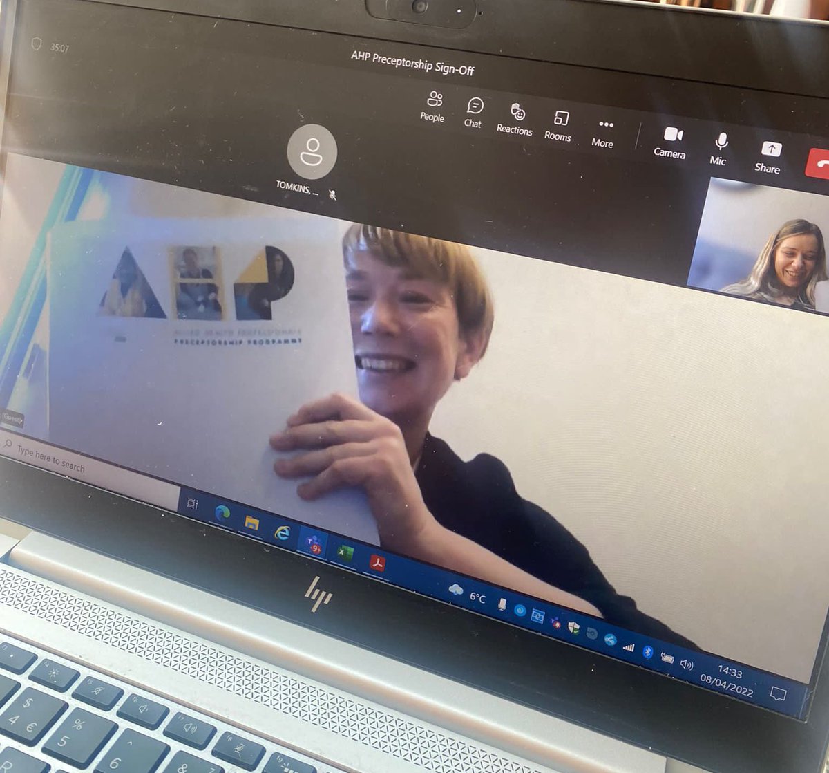 OxAHPPreceptor's tweet photo. Huge congratulations to Laura, OT from @NHS_ELFT, completed Preceptorship ✅ reflected at first #Preceptorship seemed like a daunting process but learnt how it helped build her confidence &amp; professional identity - she’s now proud of what she’s been able to achieve! 🌟🙌 https://t.co/tlUF3LtkiO