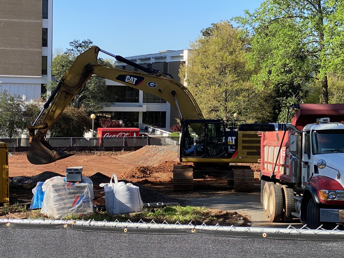 Latest progress on our <a href="/UGA_CollegeofAg/">UGA Agricultural & Environmental Sciences</a> #PoultryScienceBuilding - digging and preparing the foundation!