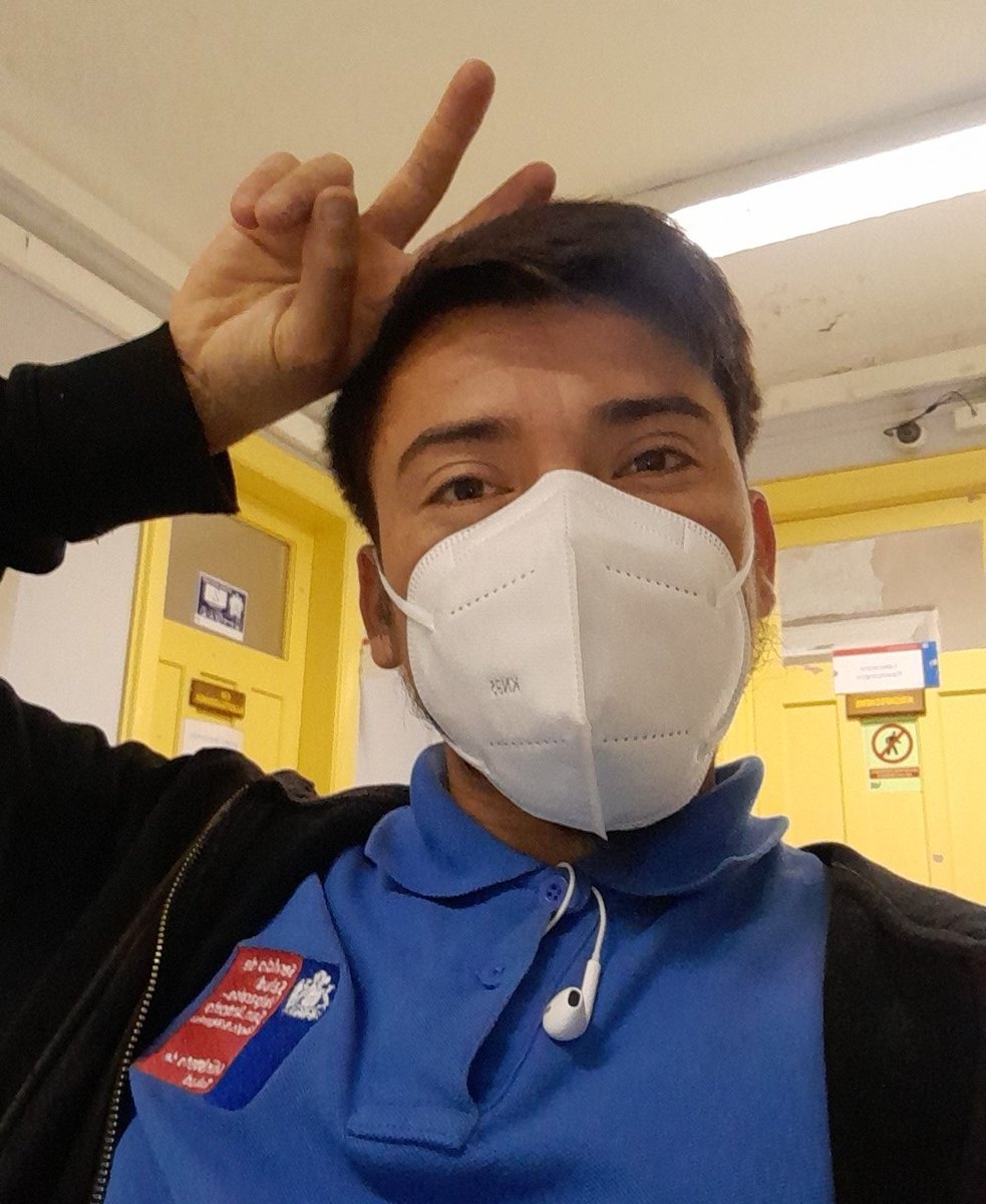 #Chile🇨🇱 Aguantes MIS COLOCOLINOS 🖤🤍🍀🥰😏🇨🇱
#viernesymicuerpolosabe 
#Latinoamerica en la casa..