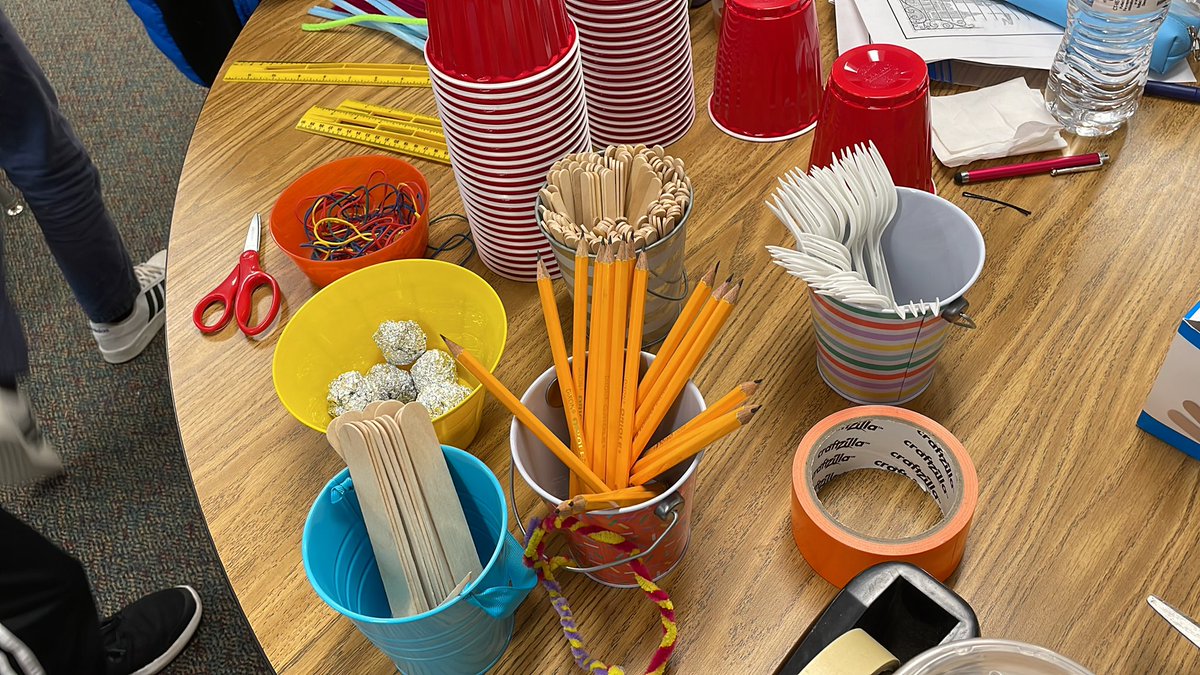 STEM Day yesterday was so inspiring! Engineering today with our third grade buddies #simplemachines <a href="/APS_ATS/">Arlington Traditional School (ATS)</a>