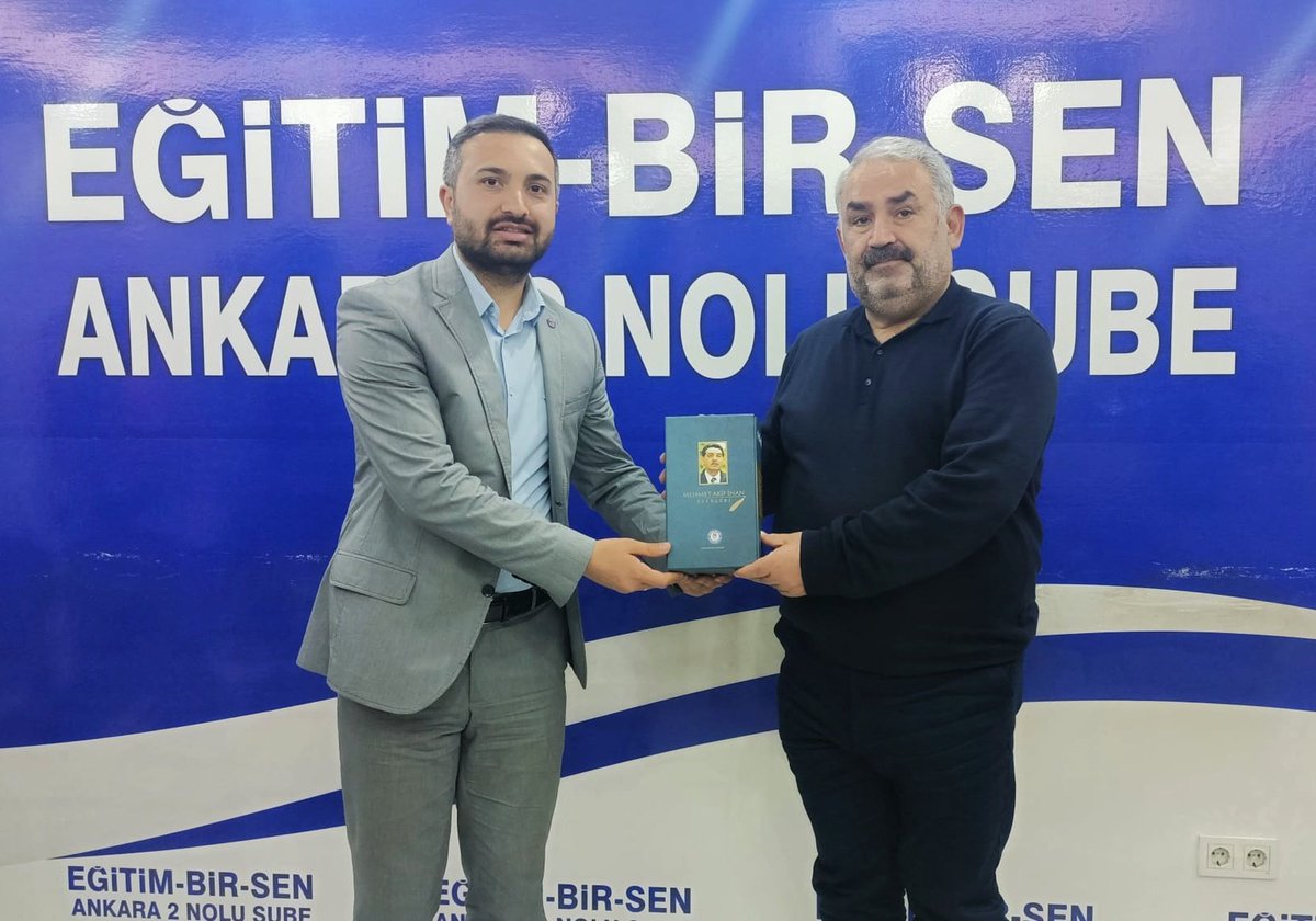 06gencmemursen's tweet photo. #SahurBuluşmaları

Sahur Buluşmalarımızın ilkini
AK Parti Konya Milletvekili
Eğitim Bir-Sen Eski Genel Sekreteri
Sn. Halil Etyemez'in teşrifleriyle icra ettik.

Sayın Vekilimize katılımları 
ve aktarımlarından dolayı
teşekkür ediyoruz.
@haliletyemez 
@Bekir_ENGUL63 https://t.co/cgpEg19ad3