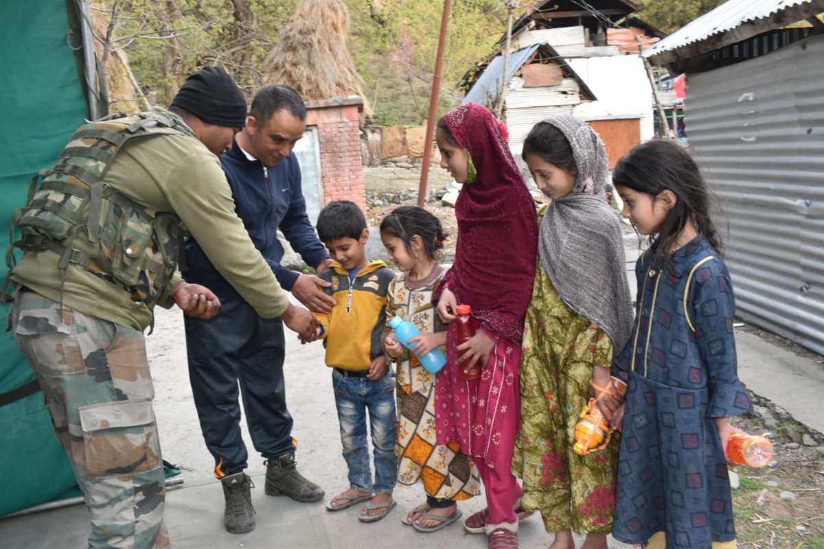 guptapranil's tweet photo. #RoohERamzan
#RamzanKashmir
#Noor-e-Ramzan
@gijojoseph1982 @RAVINDRA_G22 @AajazRaja @adgpi @ChinarcorpsIA @RajuBis56851755 @IncorrigIible https://t.co/2WzoDUDi8g