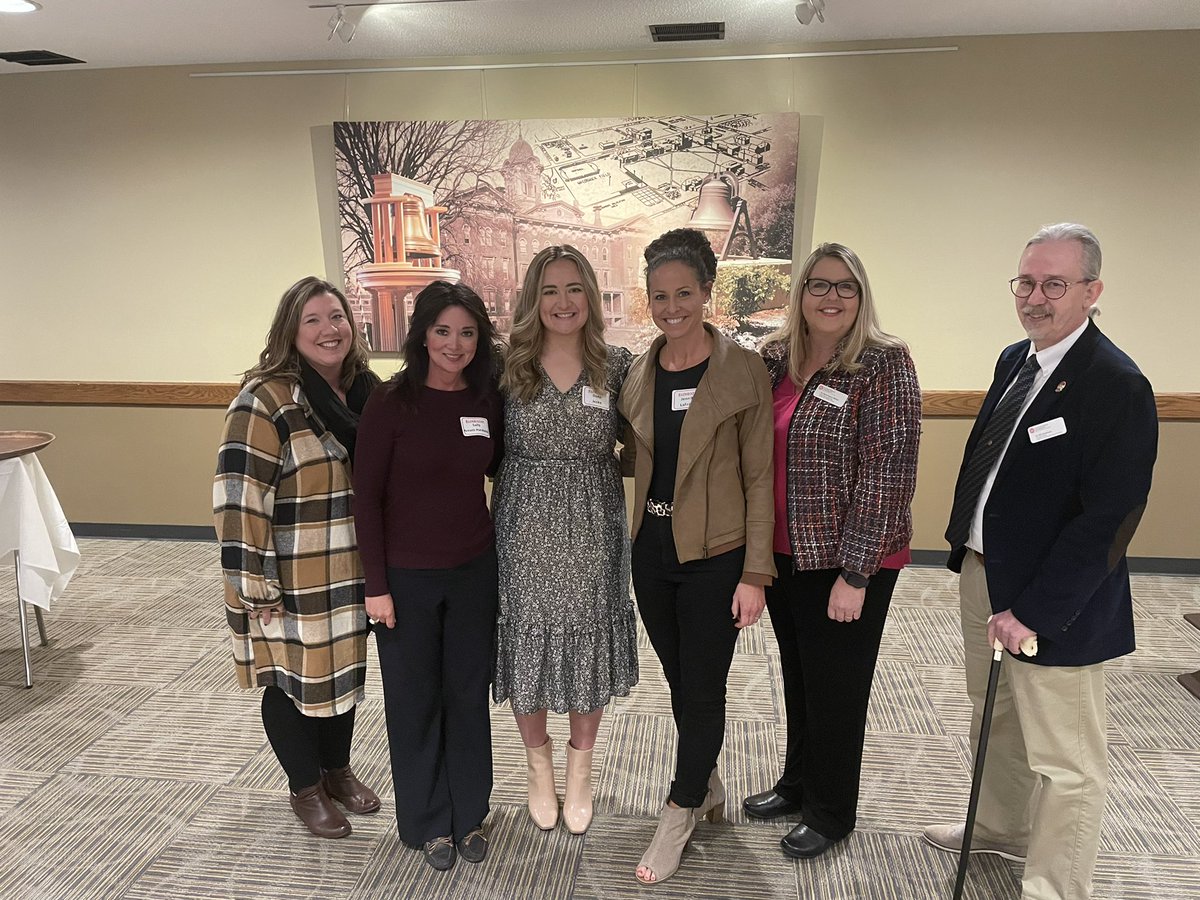 LHS_MrsJeske's tweet photo. Proud and humbled to have been inducted into @IllinoisStateU CAST Academy of Achievement representing FACS Education and sharing it with my favorite ISU professors ❤️🤍 #proudredbird @isuyoungalumni https://t.co/1MX8AKkiLR https://t.co/tW3R4gqBIE