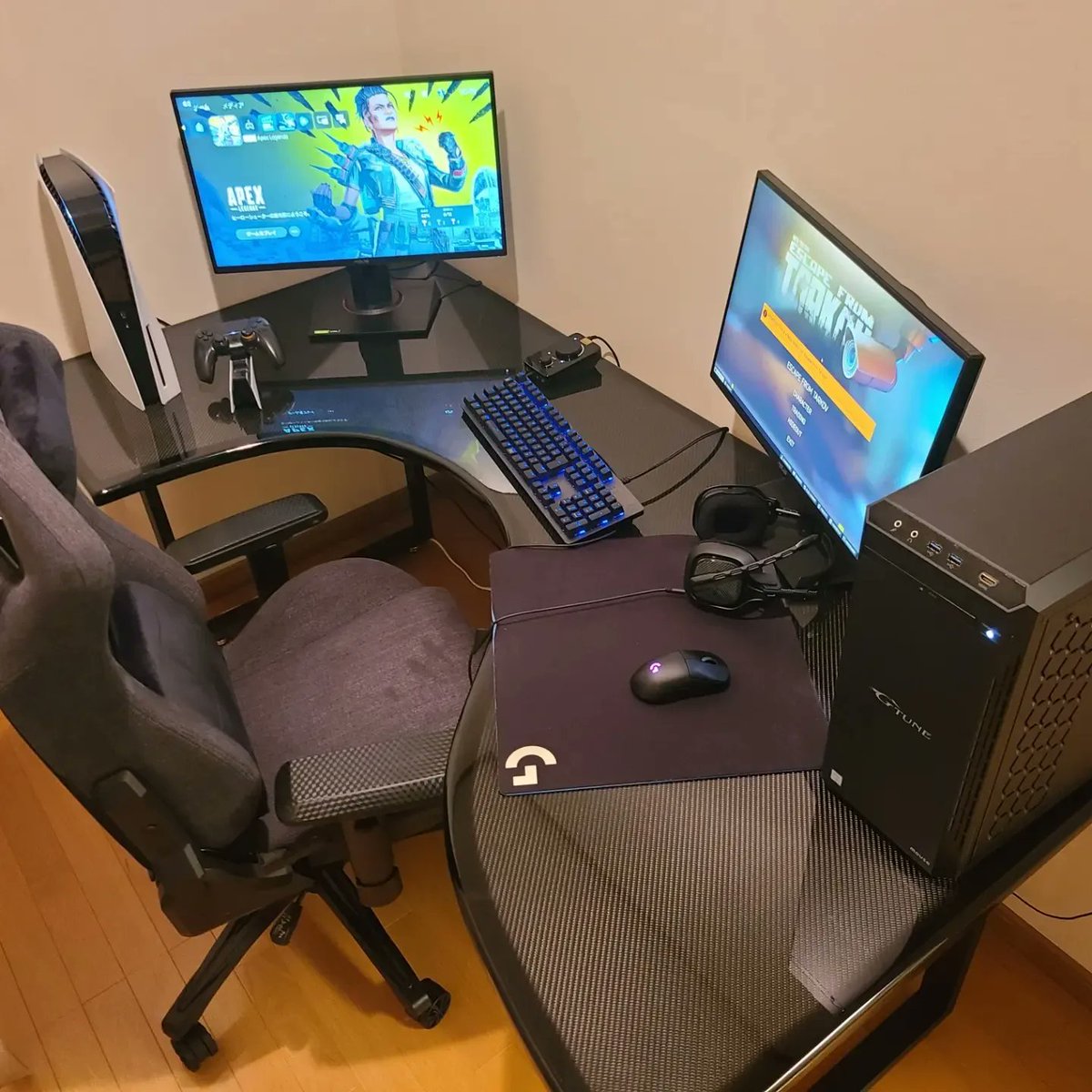e3_factory's tweet photo. ゲーミングデスク完成しました。
製品化を検討しています。
I am thinking of commercializing a desk for games.
 #ゲーミングPC #ゲーミングデスク #ApexLegends #Tarkov #eスポーツ #twitch #logicool #Corsair #eSports #VALORANT #配信者 #YouTube #CrazyRaccoon   #TSM #PlayStation  #game https://t.co/uhIohGOWgc