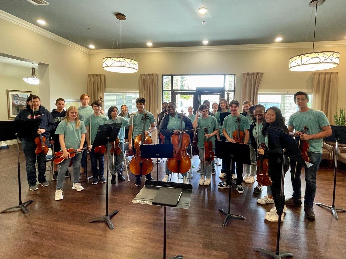 oakridgeorch's tweet photo. Community service and a little fun
yesterday. Performed at Heartis Assisted Living. Food. Frolicking. A good day to be an Oakridge
Orch owl. #oaklearns #oakserves #oakarts https://t.co/DJySqrA1CS