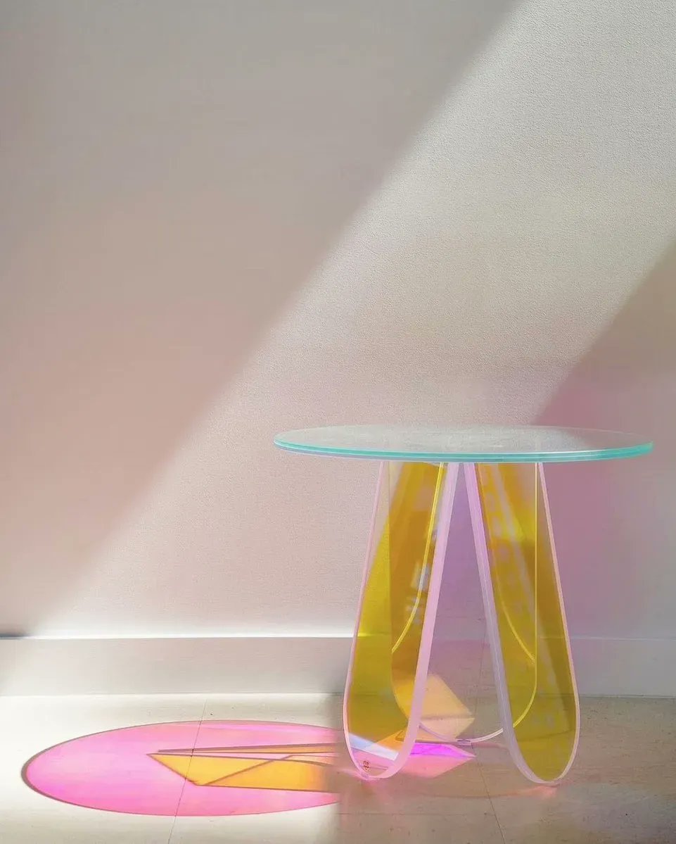 DesignApplause's tweet photo. • @PUrquiola #GlasItalii Shimmer side table design Patricia Urquiola #glasitalia #glass #glassdesign #patriciaurquiola #design https://t.co/g9TEKjTyHF https://t.co/r6HTTYVwf9