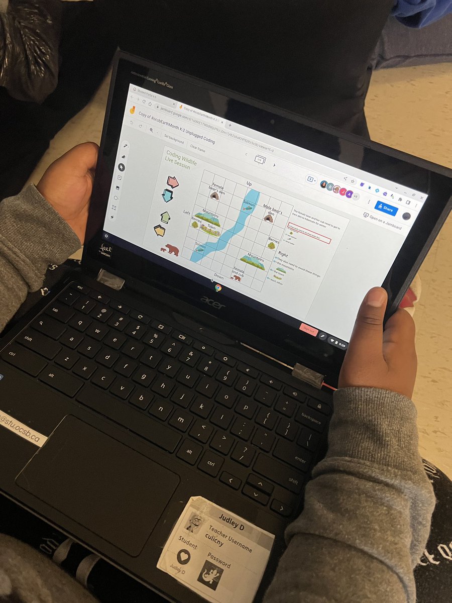 ChantalUlicny's tweet image. Today @AssumptionOCSB my 1/2s & @MrsLucas_OCT gr 1/2s participated in #unpluggedcoding with @P_Luxton & @YKrawiecki we #scaffolded, pre planned our actions and then collaborated! TY for a fun morning!