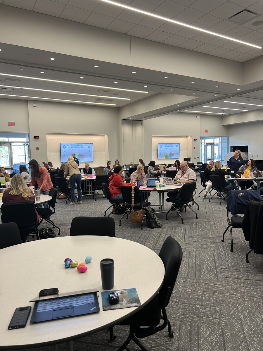 AmyRToy's tweet photo. @dfwsci DFW Science Supervisors First Face to Face Meeting in 2 years!  So excited! https://t.co/3QxXasbU0Q