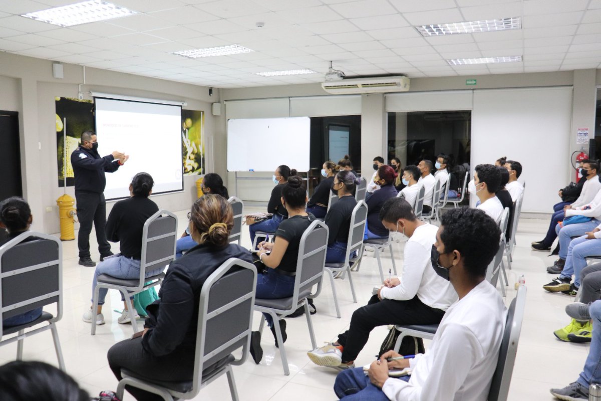 Bomberos Guayaquil tweet media
